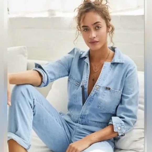 Chic Light Blue Denim Jumpsuit - Picture 4 of 7